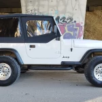 Vendu - Jeep Wrangler YJ 4,0 L HO 6 cylindres