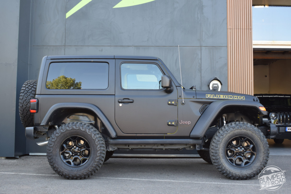 Vendu – Jeep Wrangler JL 3.6L Jaune – Covering Noir Mat