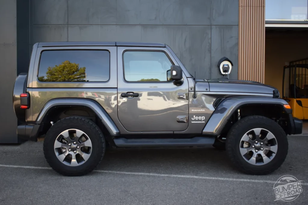 Vendu - Jeep Wrangler JL 2 portes 2,0L Sahara Granit Crystal