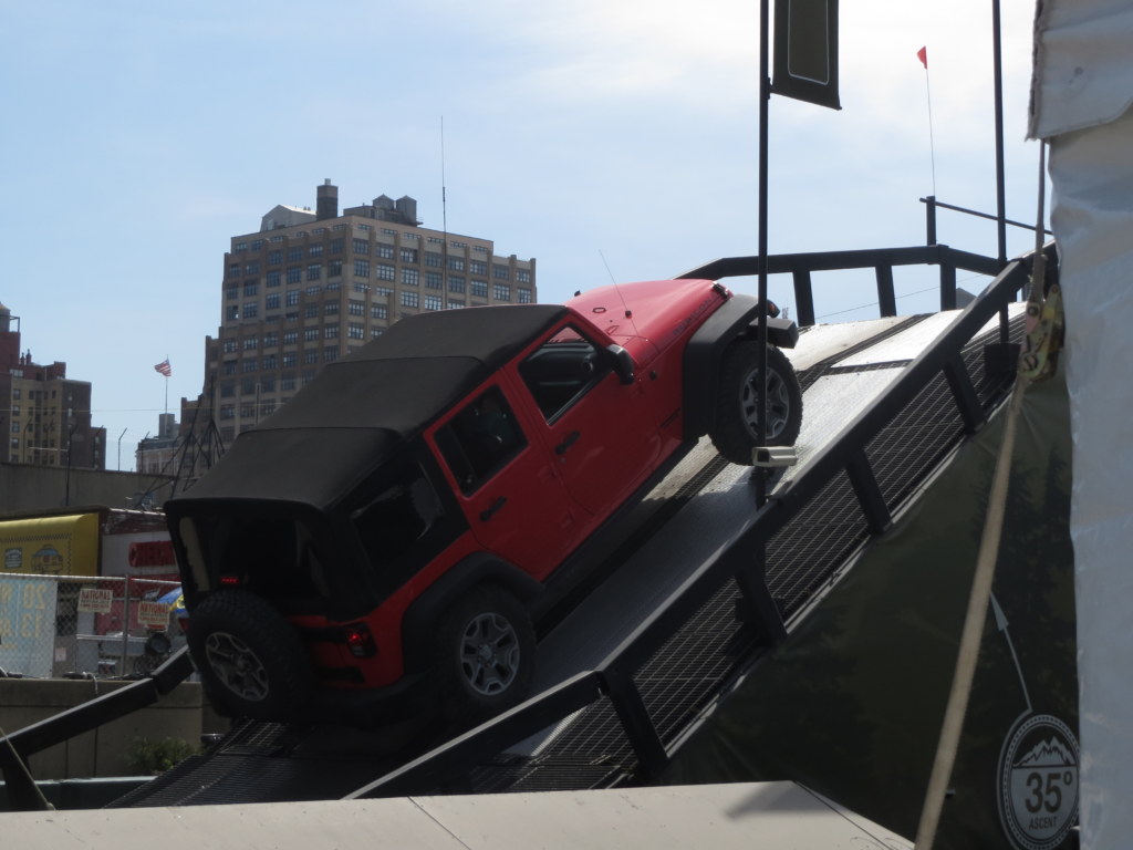 Jeep Wrangler JK au salon automobile de New York
